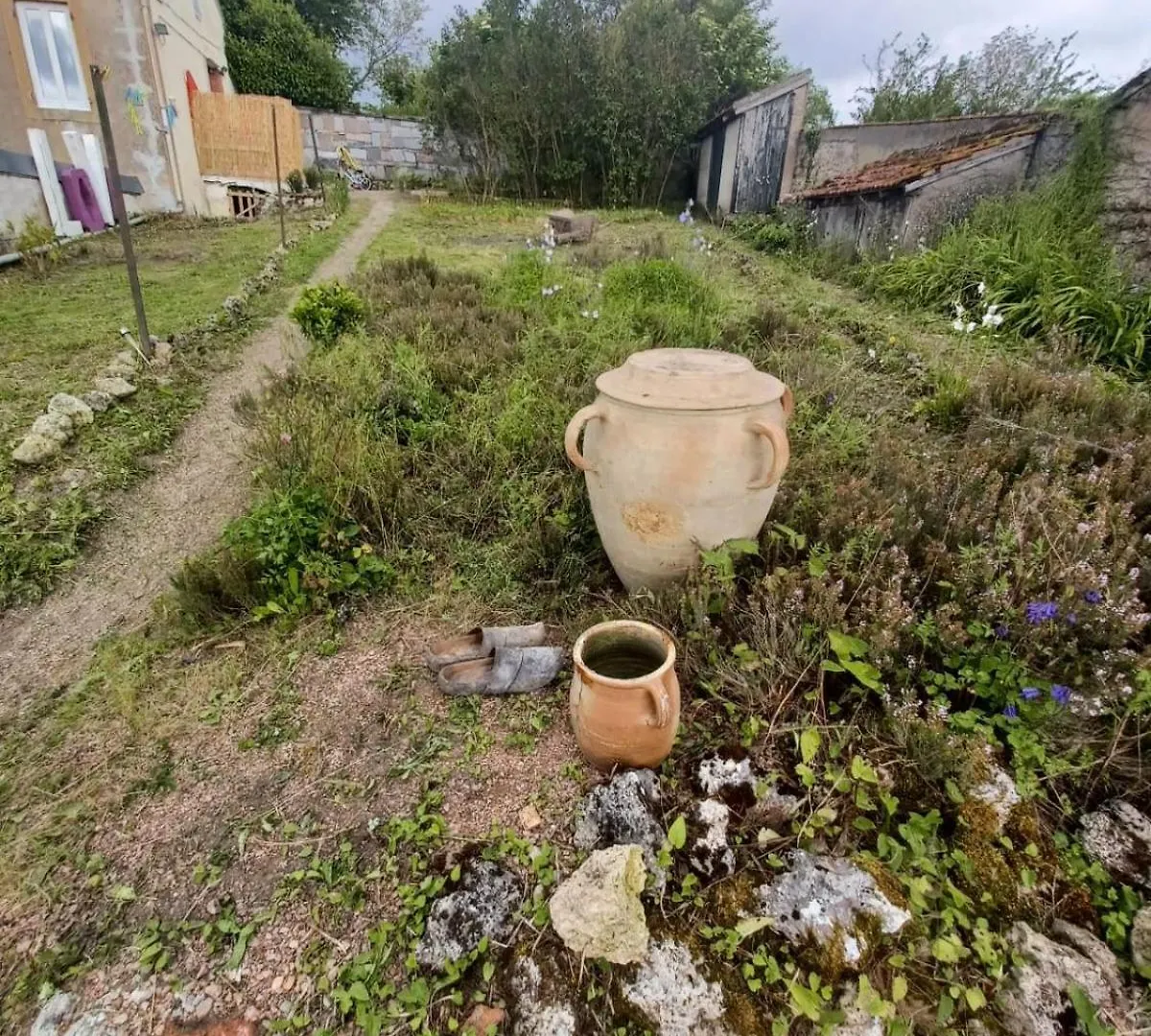 Logis Des Pivoines Villa Trezelles