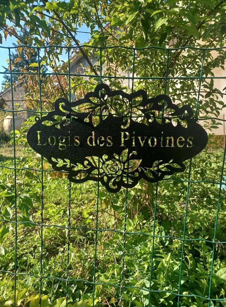 Holiday home Logis Des Pivoines Villa Trezelles France